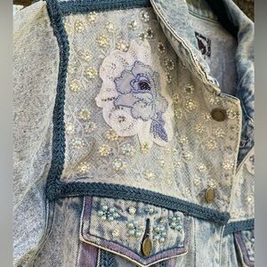 Vintage Todays News Light Wash Denim Jacket Purple Floral Lace hand embroidered